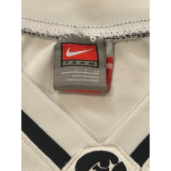 Nike Team Iowa Hawkeyes #11 NCAA Basketball Jersey White Men's Small - Picture 7 of 9